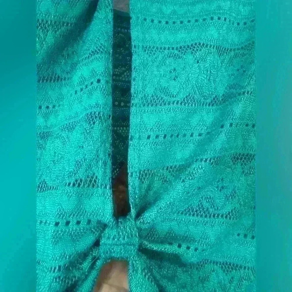 Women’s Green Dots Blouse - Picture 3 of 7